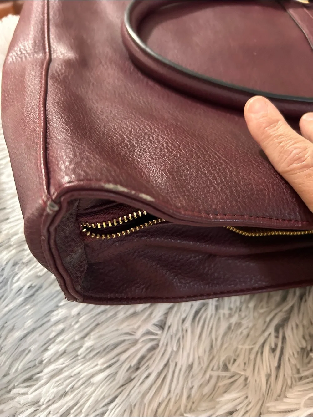 Steve Madden Burgundy Leather Handbag Interior-Excellent Condition
